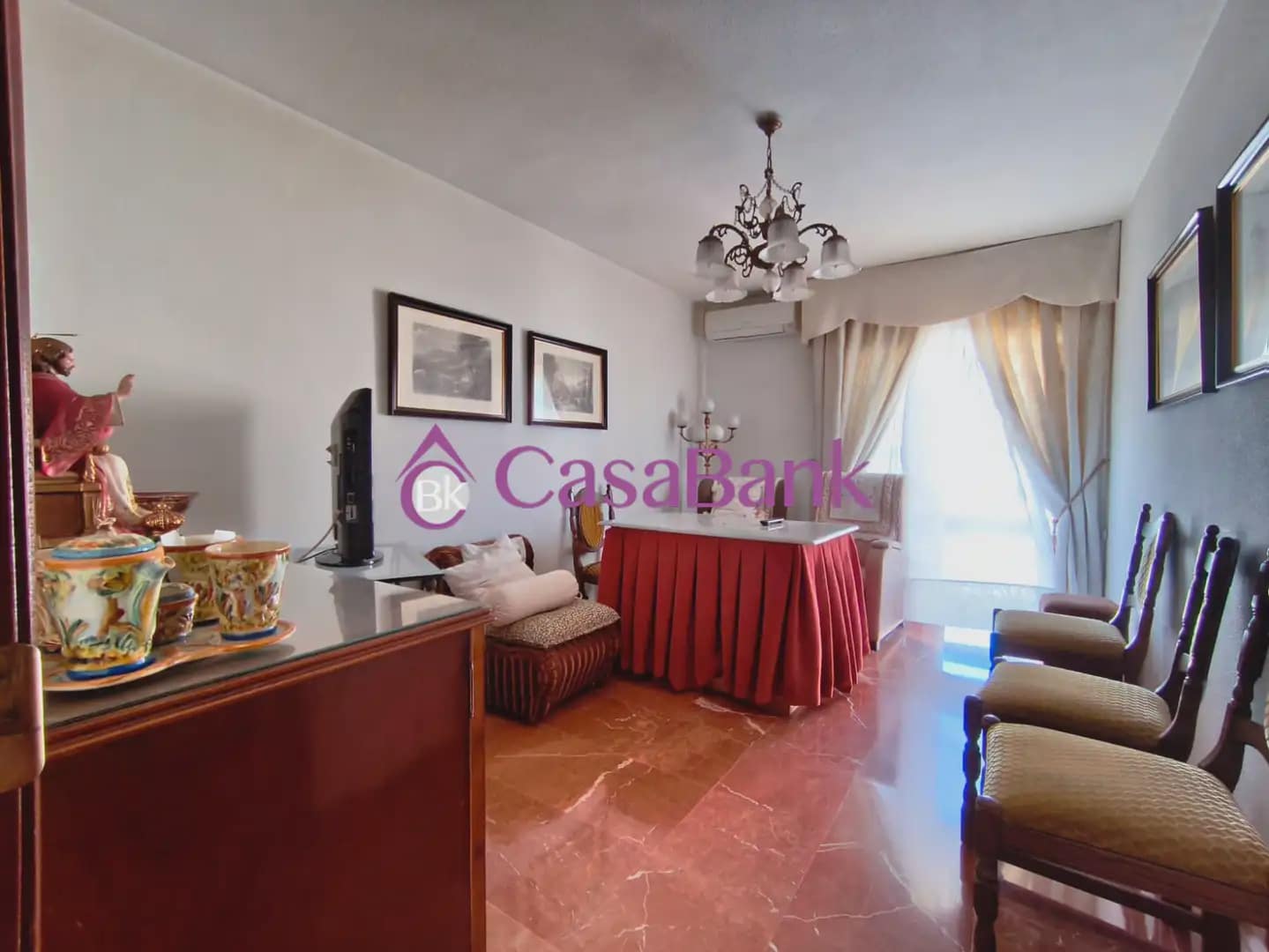 4 Zimmer Wohnung zu verkaufen in Cordoba Stadt - 240.000 € (Ref: 9904800)