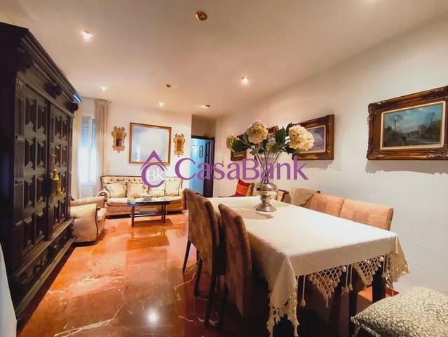 4 Zimmer Wohnung zu verkaufen in Ciudad Jardín, Córdoba Stadt - 240.000 € (Ref: 9904800)