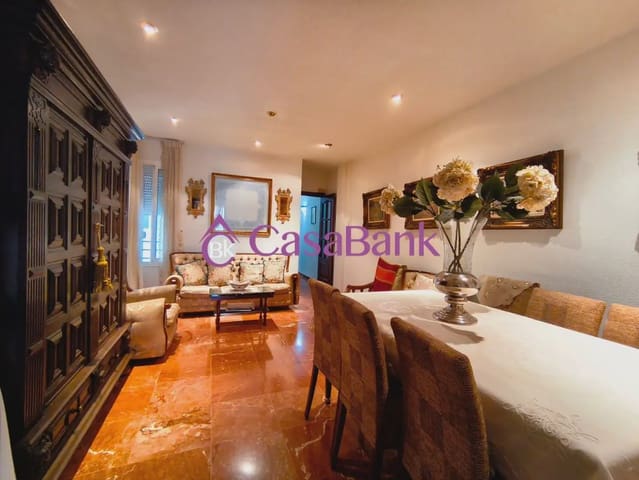 4 Zimmer Wohnung zu verkaufen in Ciudad Jardín, Córdoba Stadt - 240.000 € (Ref: 9904800)