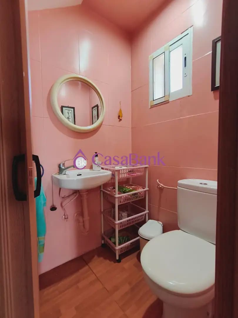 5 soveværelse Villa til salg i Cordoba by med swimmingpool - € 199.000 (Ref: 9904802)