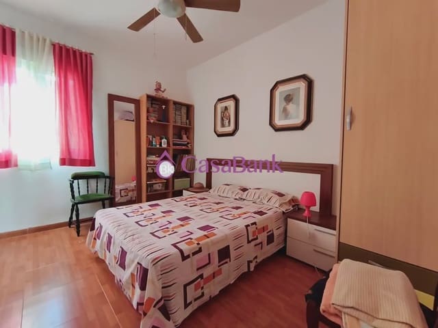 5 soveværelse Villa til salg i El Higueron, Córdoba by med swimmingpool - € 199.000 (Ref: 9904802)