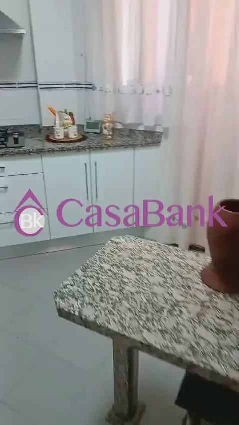 4 sypialnia Mieszkanie na sprzedaż w Miasto Kordoba z garażem - 210 000 € (Ref: 9904805)