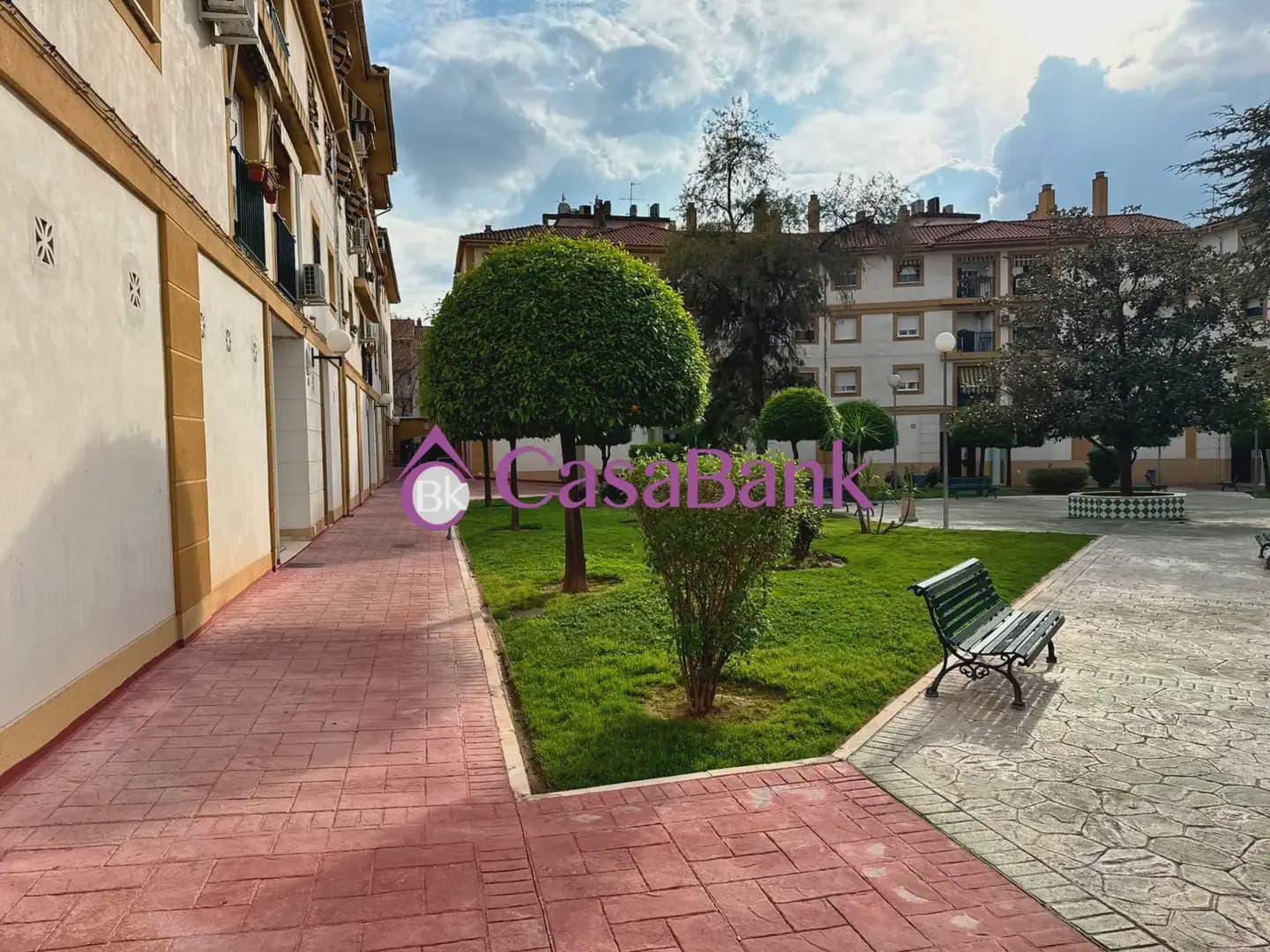 4 sypialnia Mieszkanie na sprzedaż w Miasto Kordoba z garażem - 210 000 € (Ref: 9904805)