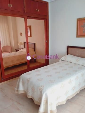 4 soveværelse Lejlighed til leje i Huerta del Rey de Vallellano, Córdoba by - € 1.400 (Ref: 9904806)