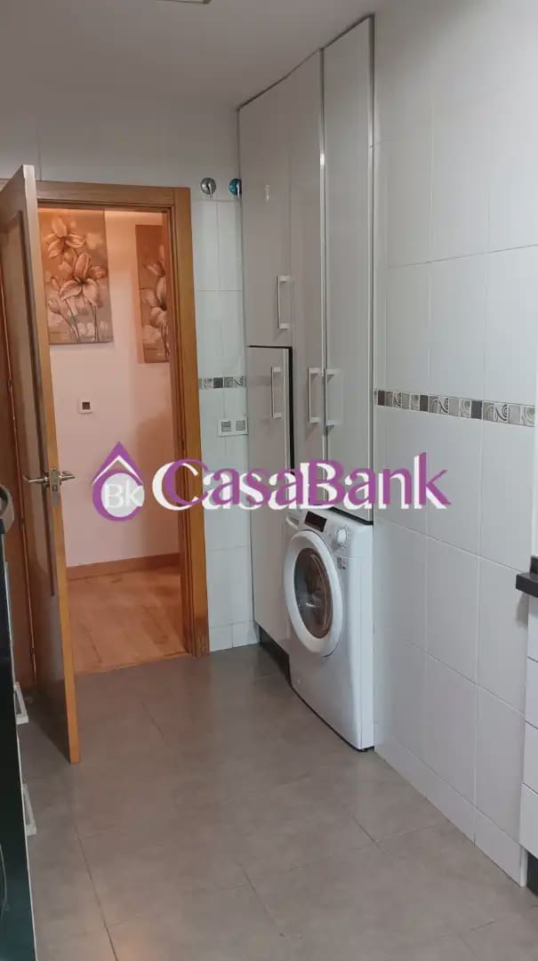 3 slaapkamer Flat te koop in Cordoba stad met garage - € 229.500 (Ref: 9904808)
