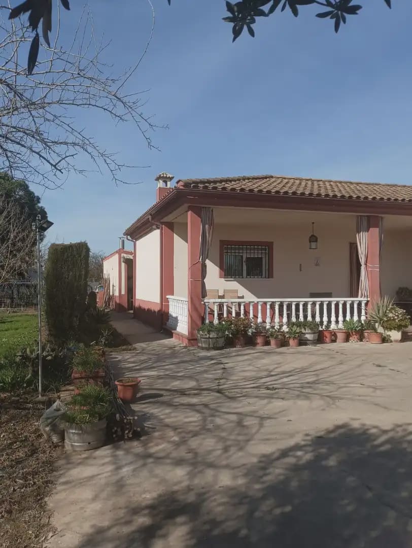 3 sypialnia Finka/Dom wiejski na sprzedaż w Miasto Kordoba z basenem garażem - 224 400 € (Ref: 9904810)
