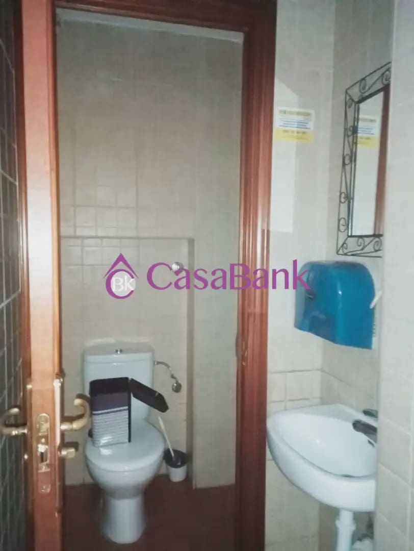 Komercyjne na sprzedaż w Miasto Kordoba - 93 500 € (Ref: 9904811)