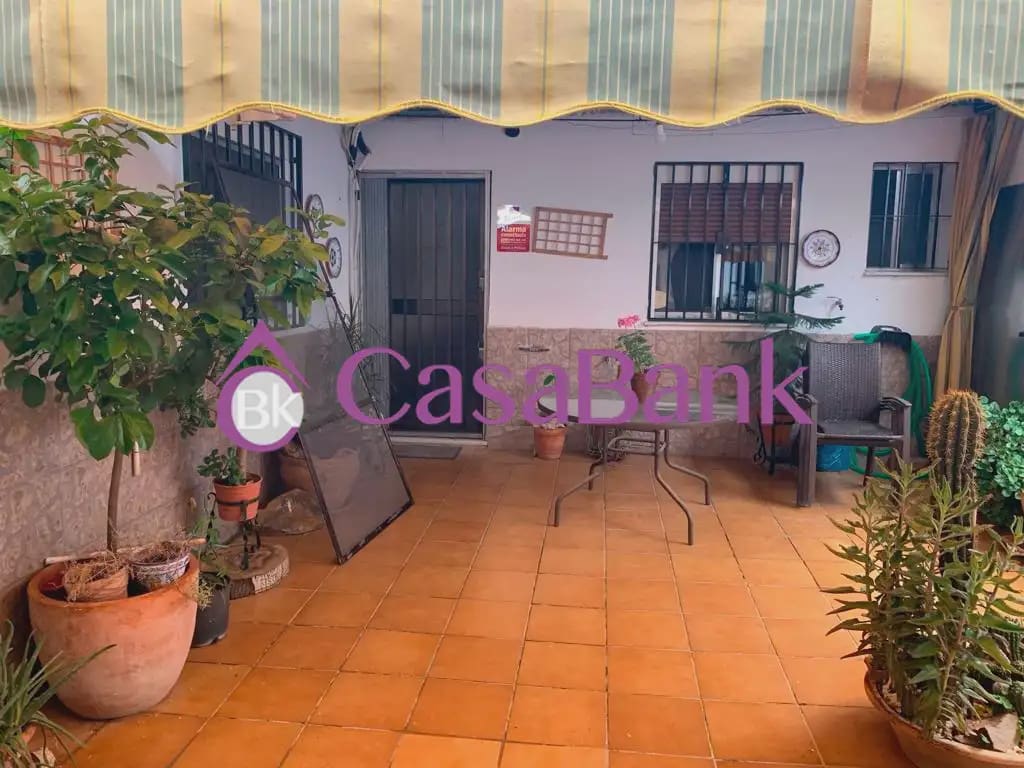 Bungalow de 3 habitaciones en Córdoba ciudad en venta - 133.500 € (Ref: 9904817)