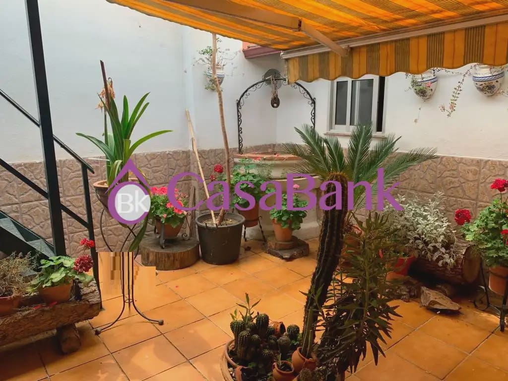 Bungalow de 3 habitaciones en Córdoba ciudad en venta - 133.500 € (Ref: 9904817)