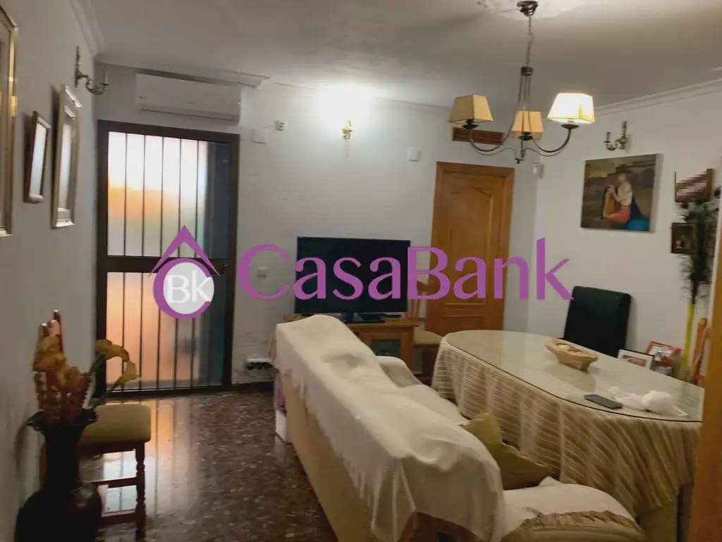 Bungalow de 3 habitaciones en Córdoba ciudad en venta - 133.500 € (Ref: 9904817)