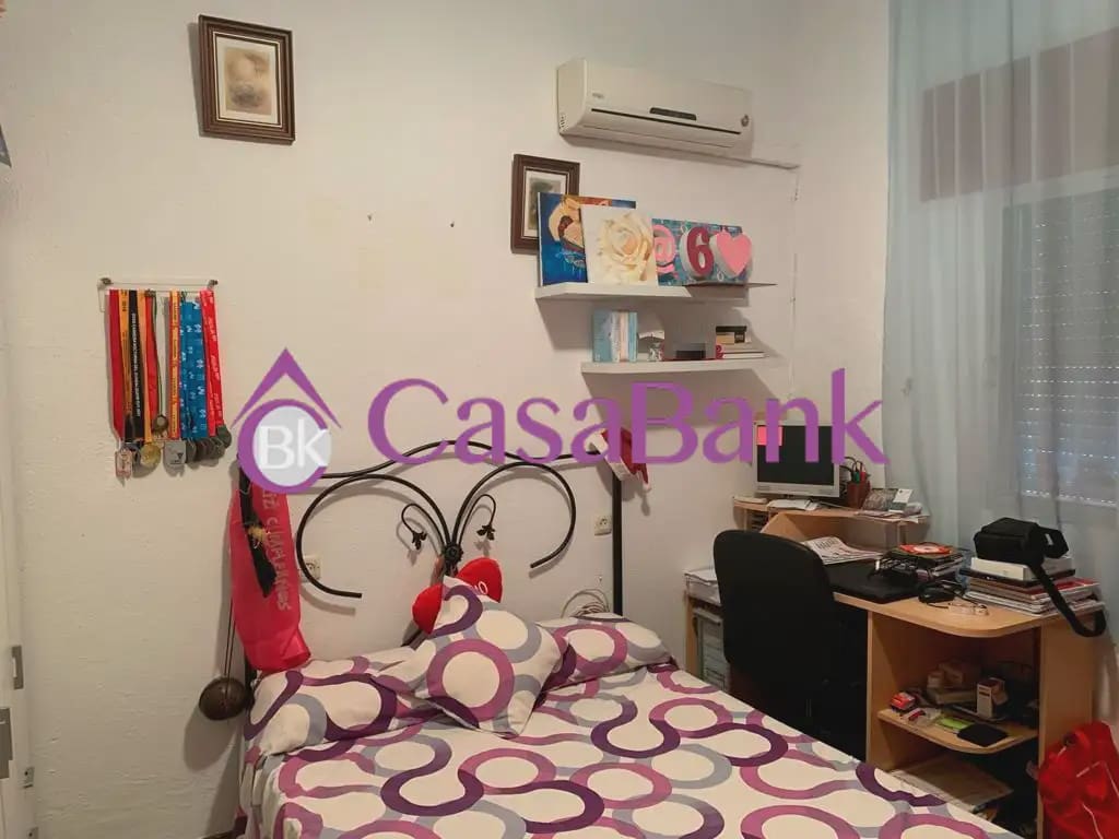 Bungalow de 3 habitaciones en Córdoba ciudad en venta - 133.500 € (Ref: 9904817)
