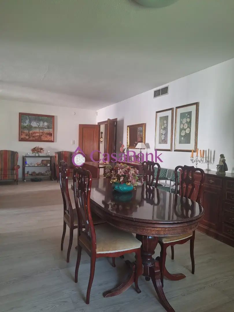 5 soverom Villa til salgs i Cordoba by med svømmebasseng garasje - € 450 000 (Ref: 9904818)