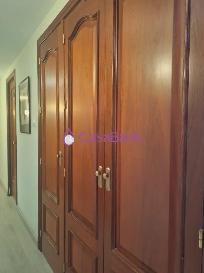 5 soverom Villa til salgs i Cordoba by med svømmebasseng garasje - € 450 000 (Ref: 9904818)