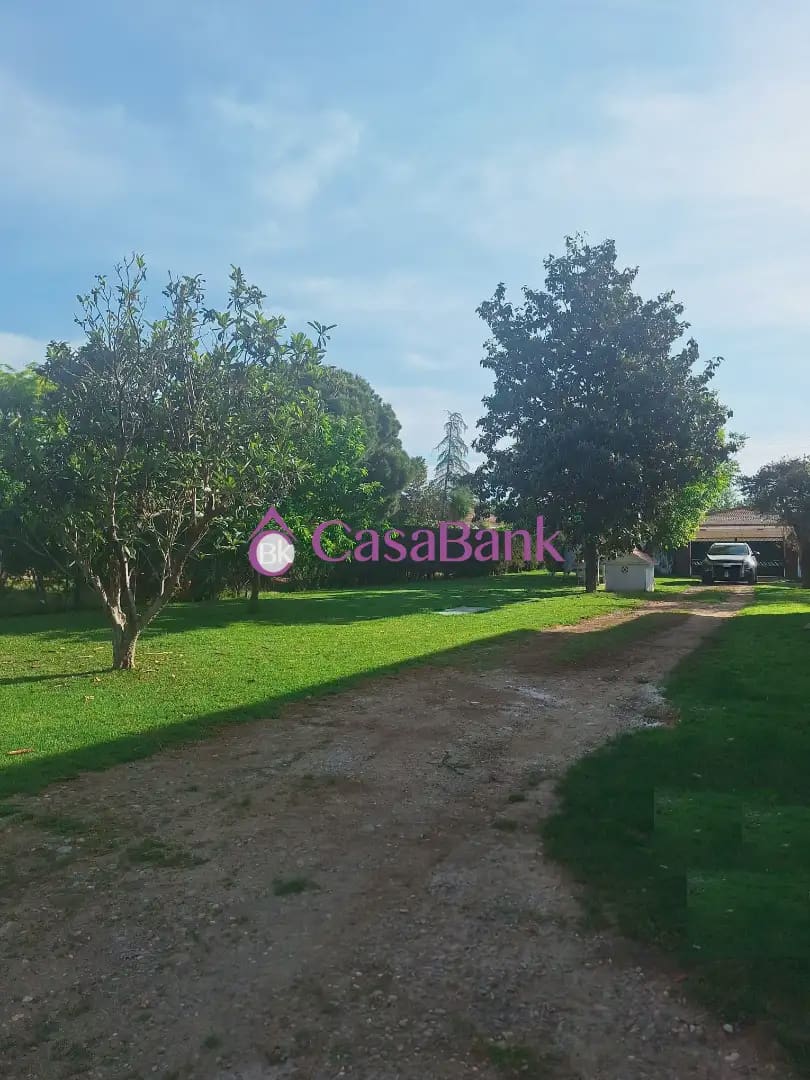 5 soverom Villa til salgs i Cordoba by med svømmebasseng garasje - € 450 000 (Ref: 9904818)