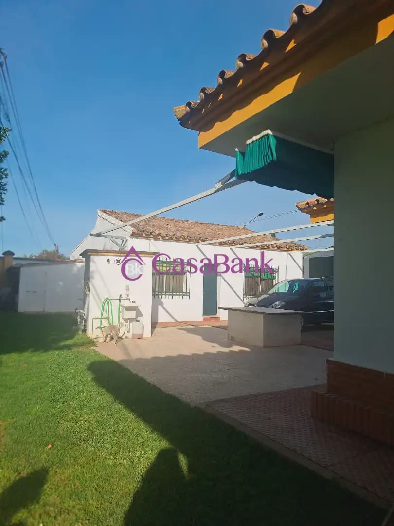5 soverom Villa til salgs i Cordoba by med svømmebasseng garasje - € 450 000 (Ref: 9904818)