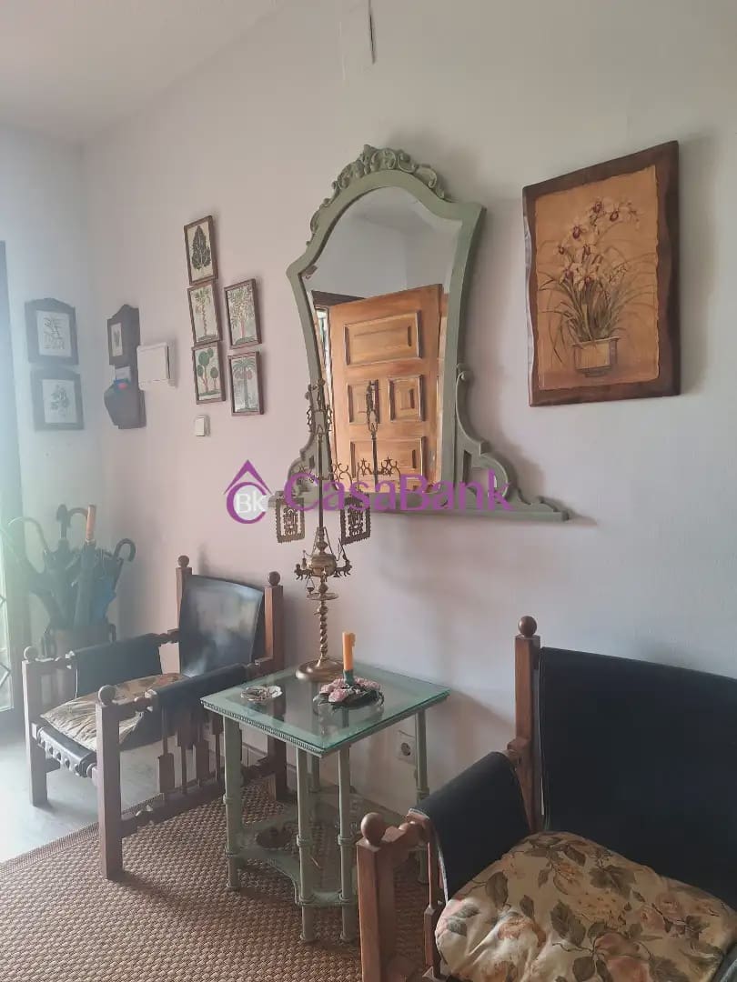 5 soverom Villa til salgs i Cordoba by med svømmebasseng garasje - € 450 000 (Ref: 9904818)