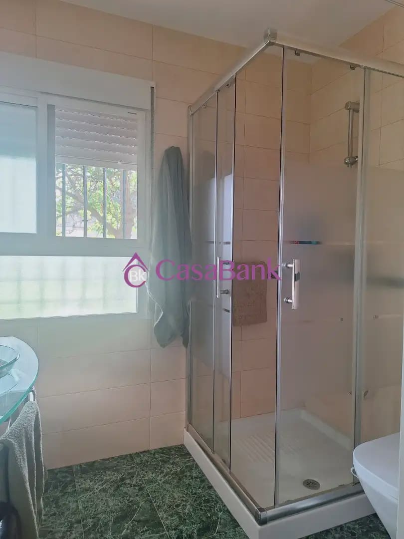 5 soverom Villa til salgs i Cordoba by med svømmebasseng garasje - € 450 000 (Ref: 9904818)