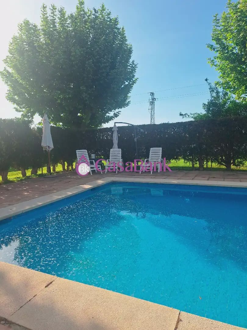 5 soverom Villa til salgs i Cordoba by med svømmebasseng garasje - € 450 000 (Ref: 9904818)