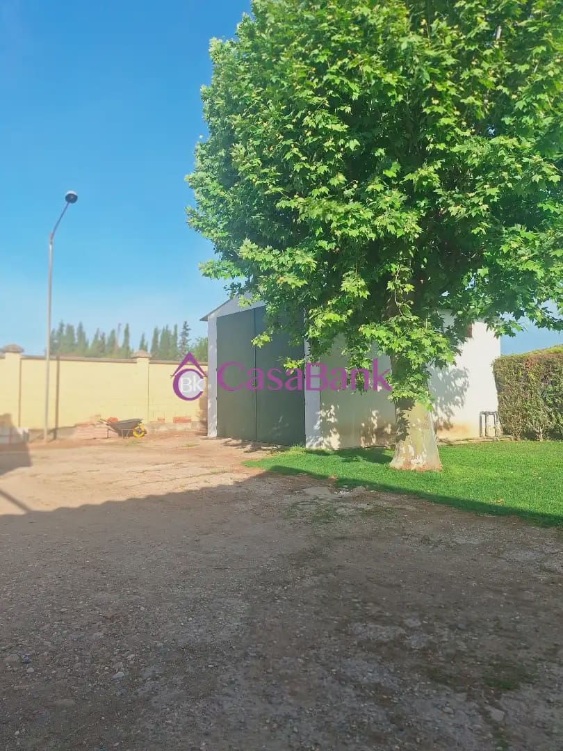 5 soverom Villa til salgs i Cordoba by med svømmebasseng garasje - € 450 000 (Ref: 9904818)