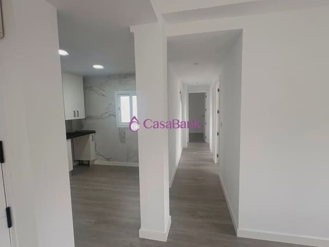 3 bedroom Flat for sale in Ollerías, Córdoba city - € 187,000 (Ref: 9904820)