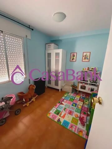 3 soverom Leilighet til salgs i Parque Figueroa, Córdoba by - € 133 500 (Ref: 9904821)