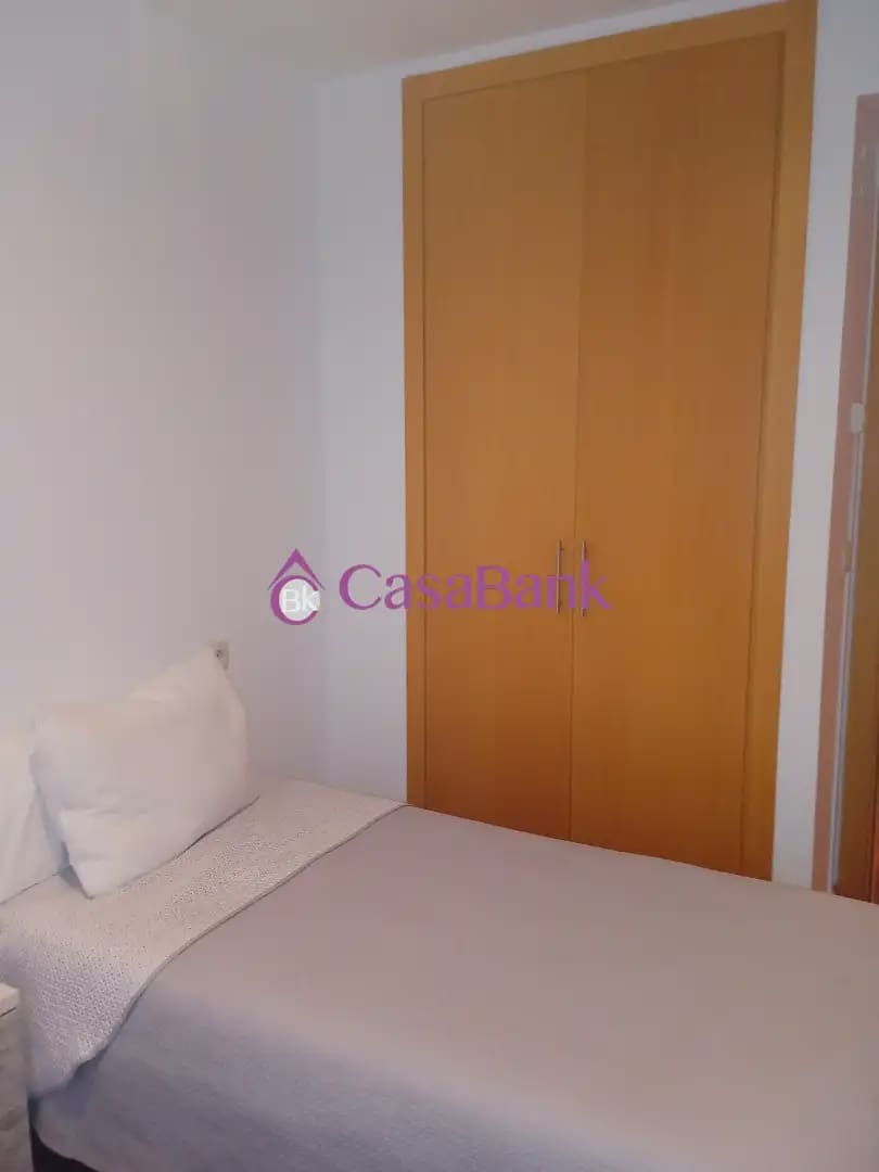 2 soverom Leilighet til salgs i Cordoba by med svømmebasseng garasje - € 249 900 (Ref: 9904828)