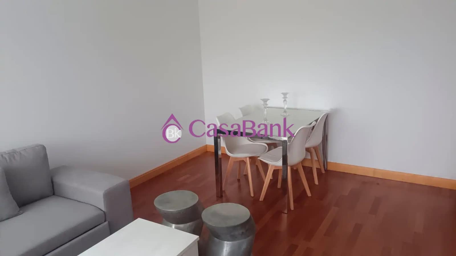 2 soverom Leilighet til salgs i Cordoba by med svømmebasseng garasje - € 249 900 (Ref: 9904828)