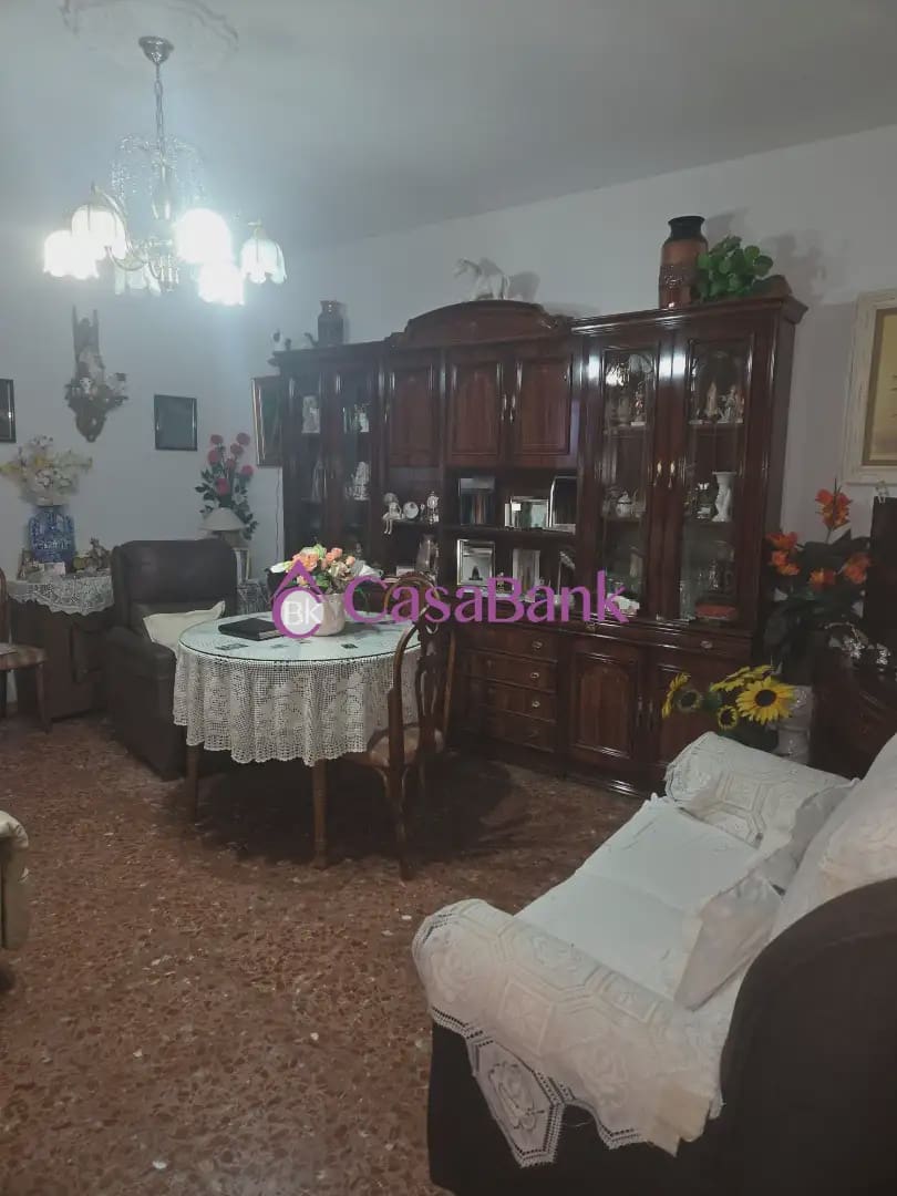 3 slaapkamer Flat te koop in Cordoba stad - € 150.000 (Ref: 9904829)