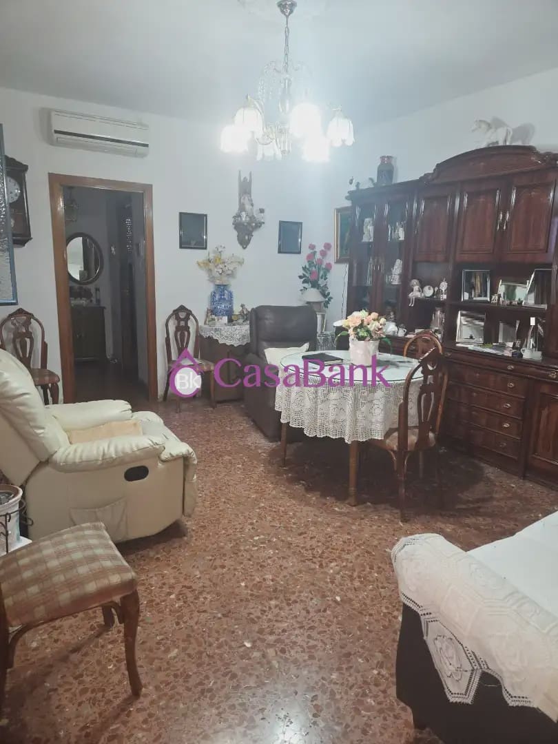 3 slaapkamer Flat te koop in Cordoba stad - € 150.000 (Ref: 9904829)