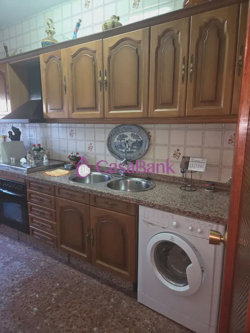3 slaapkamer Flat te koop in Cordoba stad - € 150.000 (Ref: 9904829)