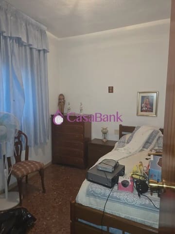 3 bedroom Flat for sale in San Pedro, Córdoba city - € 150,000 (Ref: 9904829)