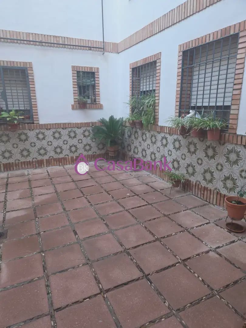 3 slaapkamer Flat te koop in Cordoba stad - € 150.000 (Ref: 9904829)