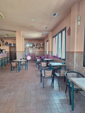 Komercyjne na sprzedaż w Viñuela-Rescatado, Miasto Kordoba - 163 500 € (Ref: 9904831)