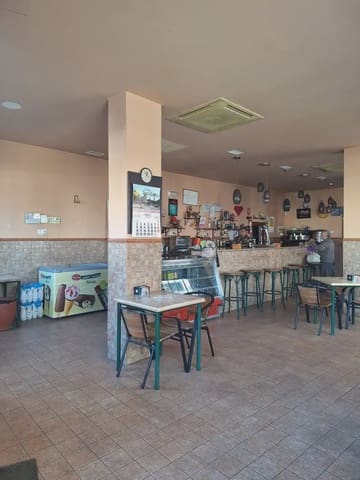 Komercyjne na sprzedaż w Viñuela-Rescatado, Miasto Kordoba - 163 500 € (Ref: 9904831)