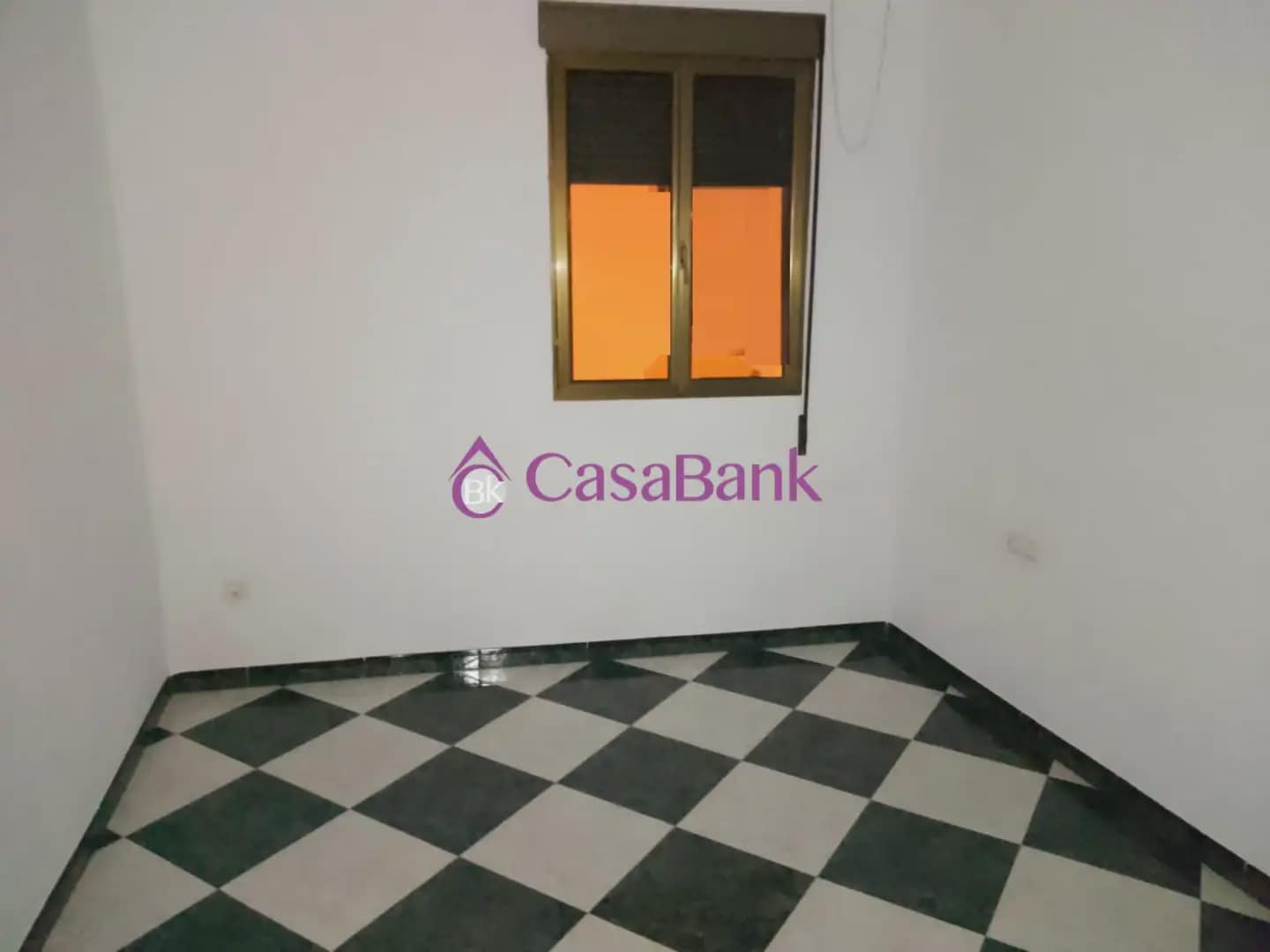 4 sypialnia Dom na sprzedaż w Miasto Kordoba z garażem - 295 800 € (Ref: 9904835)