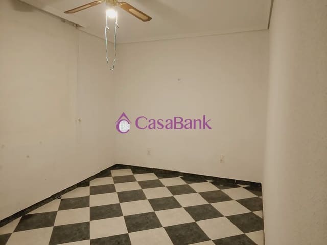 4 sypialnia Dom na sprzedaż w Campo de la Verdad-Miraflores, Miasto Kordoba z garażem - 295 800 € (Ref: 9904835)