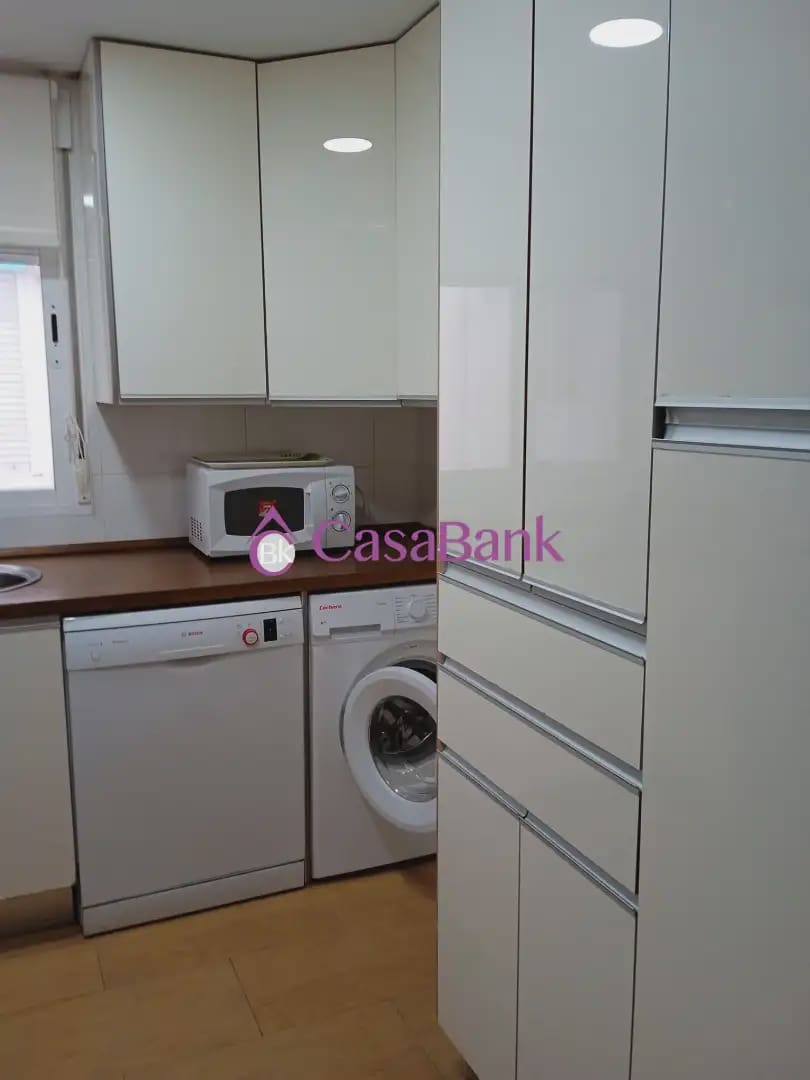 2 sypialnia Mieszkanie do wynajęcia w Miasto Kordoba - 950 € (Ref: 9904840)
