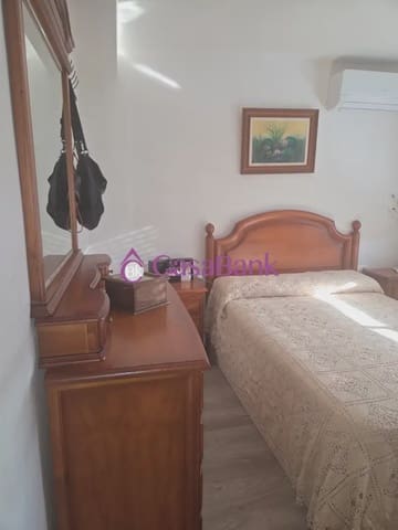 3 bedroom Flat for sale in Polígono de la Fuensanta, Córdoba city - € 183,500 (Ref: 9904841)