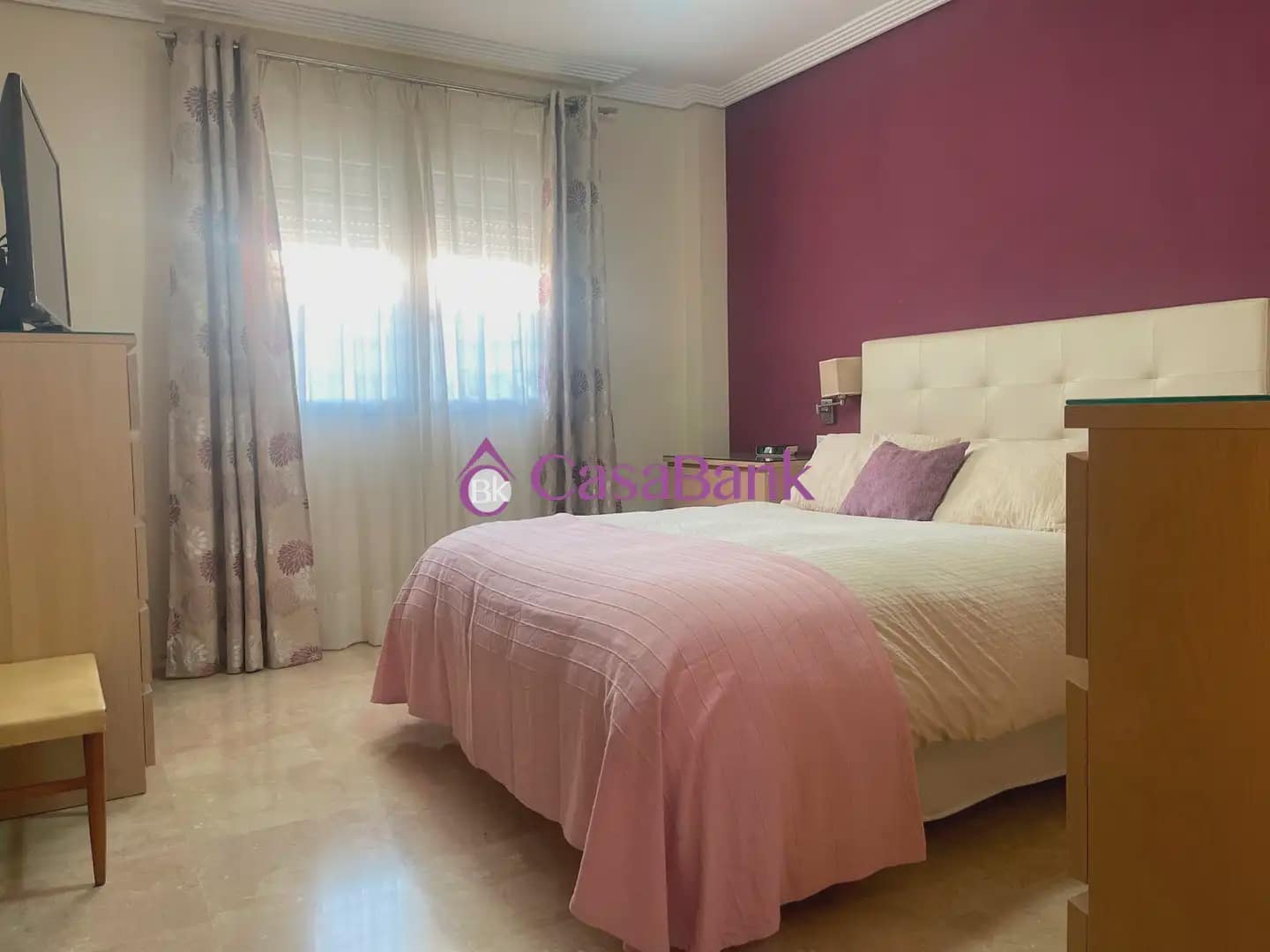 4 sypialnia Dom na sprzedaż w Miasto Kordoba z basenem garażem - 410 000 € (Ref: 9904842)