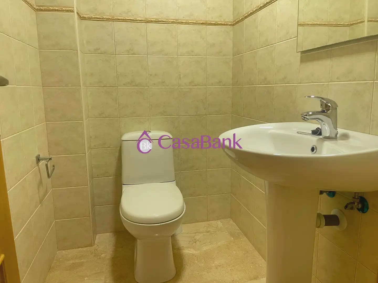4 sypialnia Dom na sprzedaż w Miasto Kordoba z basenem garażem - 410 000 € (Ref: 9904842)
