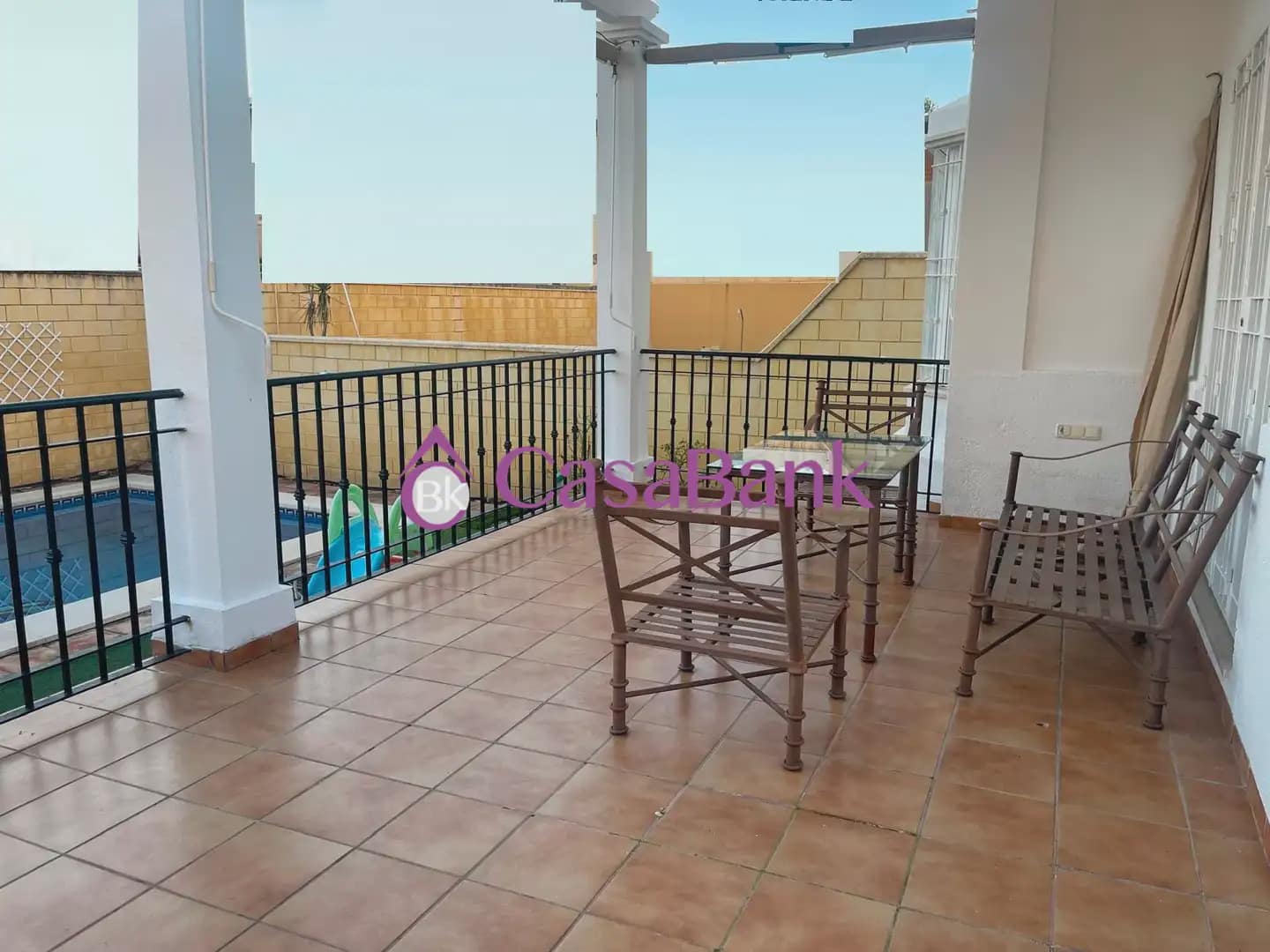 4 sypialnia Dom na sprzedaż w Miasto Kordoba z basenem garażem - 410 000 € (Ref: 9904842)