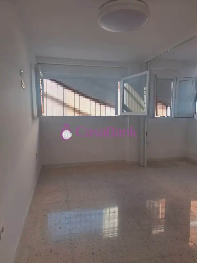 3 soverom Leilighet til salgs i Cordoba by - € 163 500 (Ref: 9904845)
