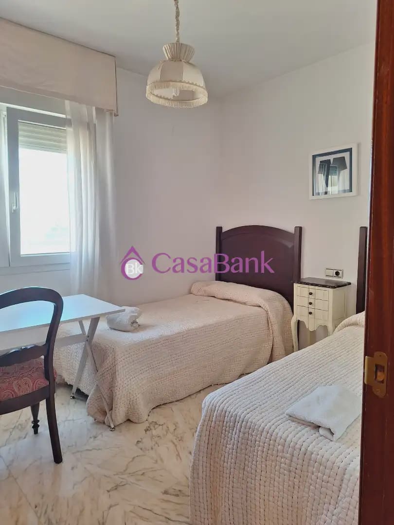 3 slaapkamer Flat te koop in Cordoba stad met garage - € 368.380 (Ref: 9904846)