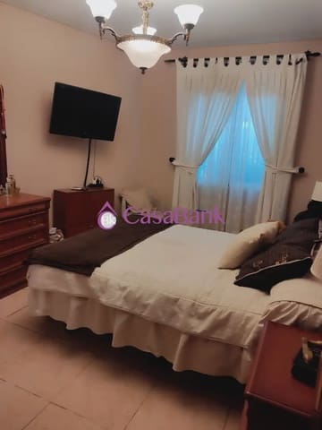 3 Zimmer Wohnung zu verkaufen in Valdeolleros, Córdoba Stadt - 179.000 € (Ref: 9904847)