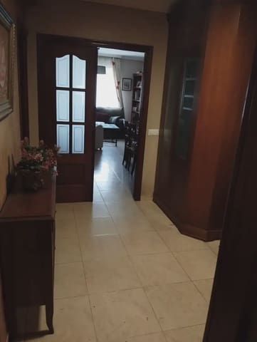 3 Zimmer Wohnung zu verkaufen in Valdeolleros, Córdoba Stadt - 179.000 € (Ref: 9904847)