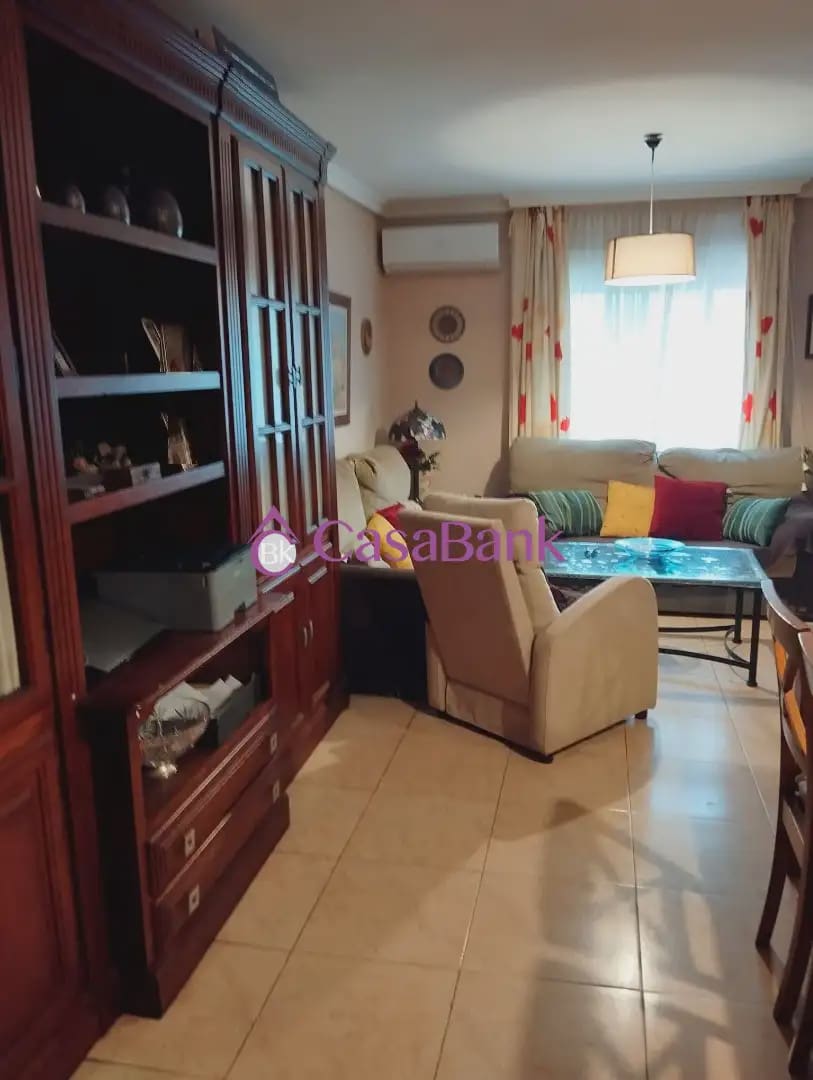 3 soverom Leilighet til salgs i Cordoba by - € 179 000 (Ref: 9904847)