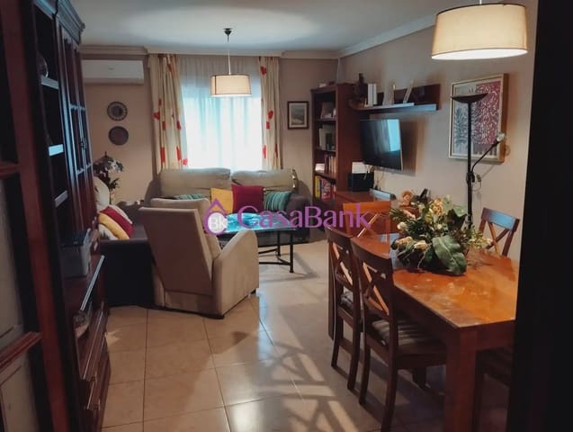 3 Zimmer Wohnung zu verkaufen in Valdeolleros, Córdoba Stadt - 179.000 € (Ref: 9904847)