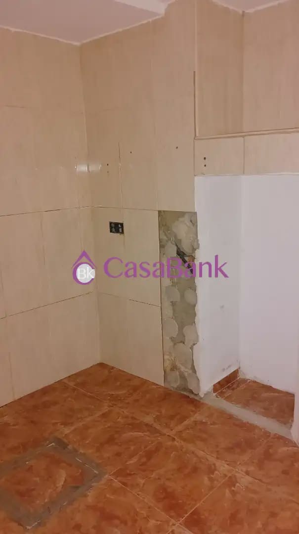 Commerciale in vendita in Cordova citta - 100.000 € (Rif: 9904851)