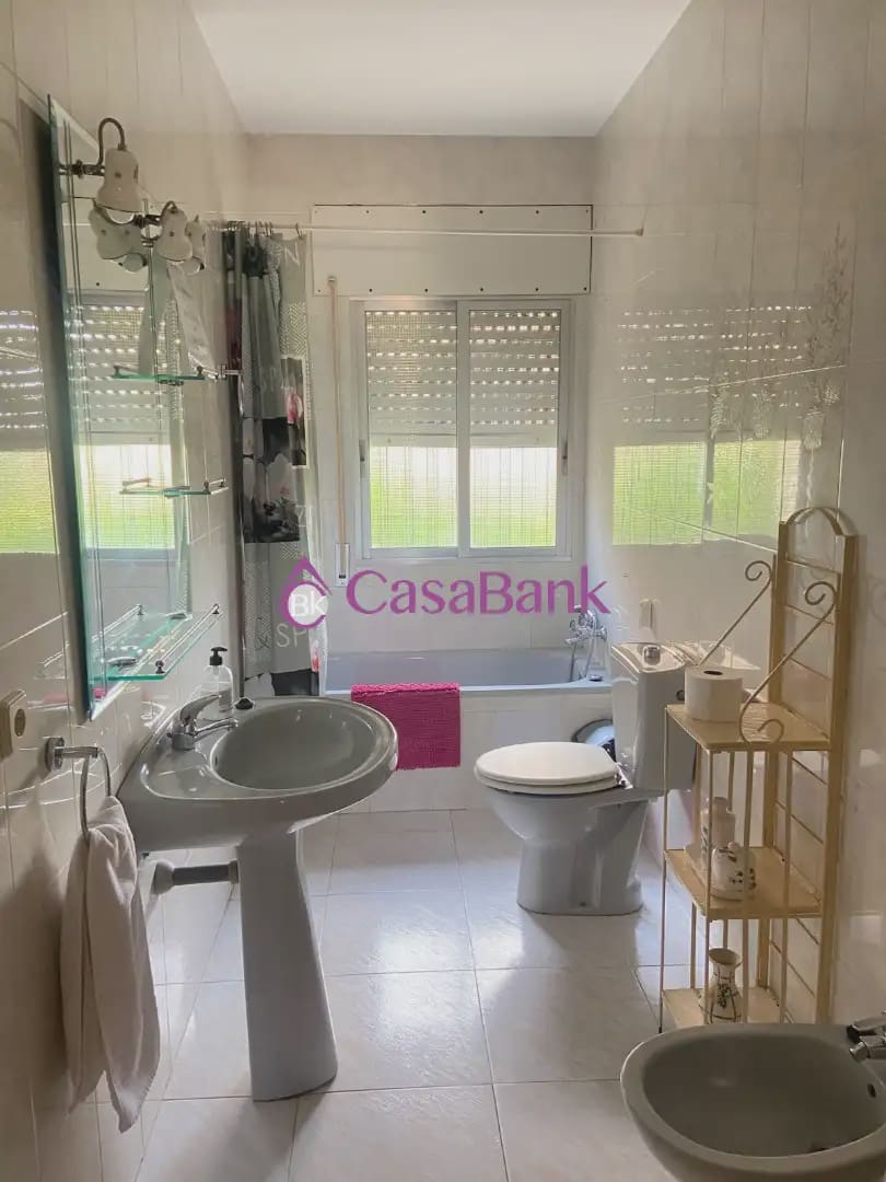 Chalet de 8 habitaciones en Córdoba ciudad en venta con piscina garaje - 320.000 € (Ref: 9904854)