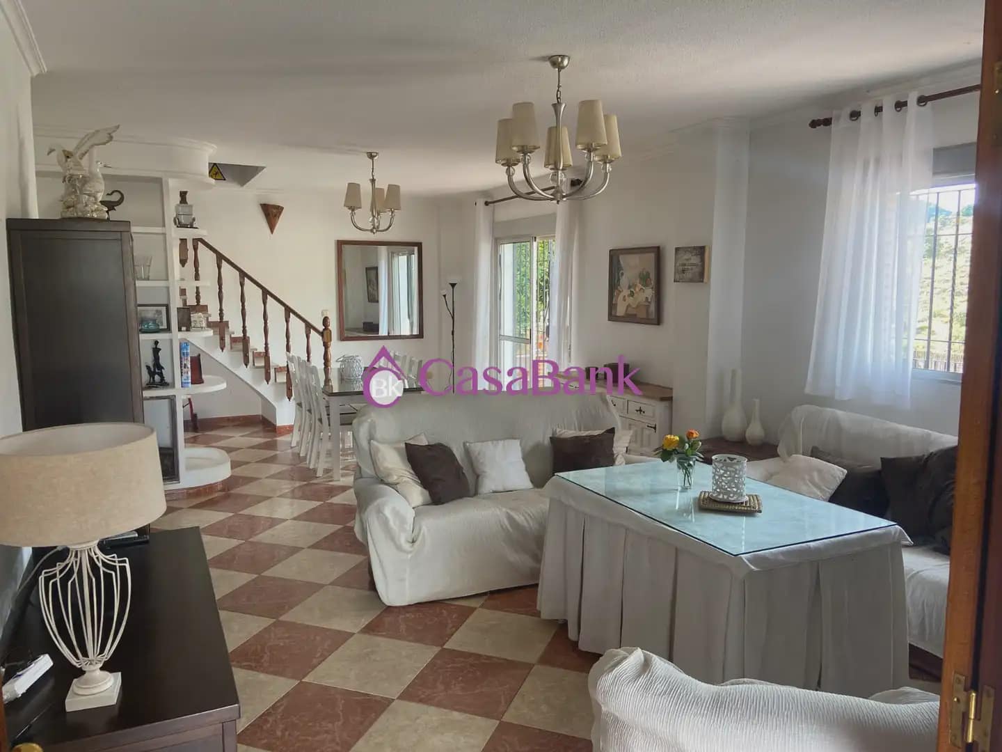 Chalet de 8 habitaciones en Córdoba ciudad en venta con piscina garaje - 320.000 € (Ref: 9904854)